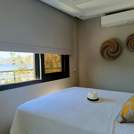 Riva Soeguet Beach Camping